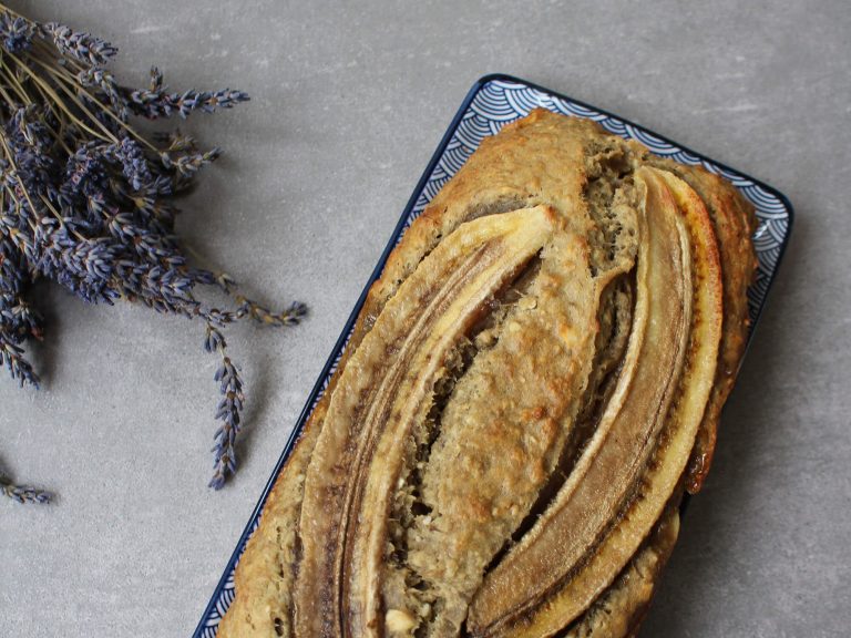 Mehr über den Artikel erfahren Bananenbrot mit Hanf Proteinpulver, vegan