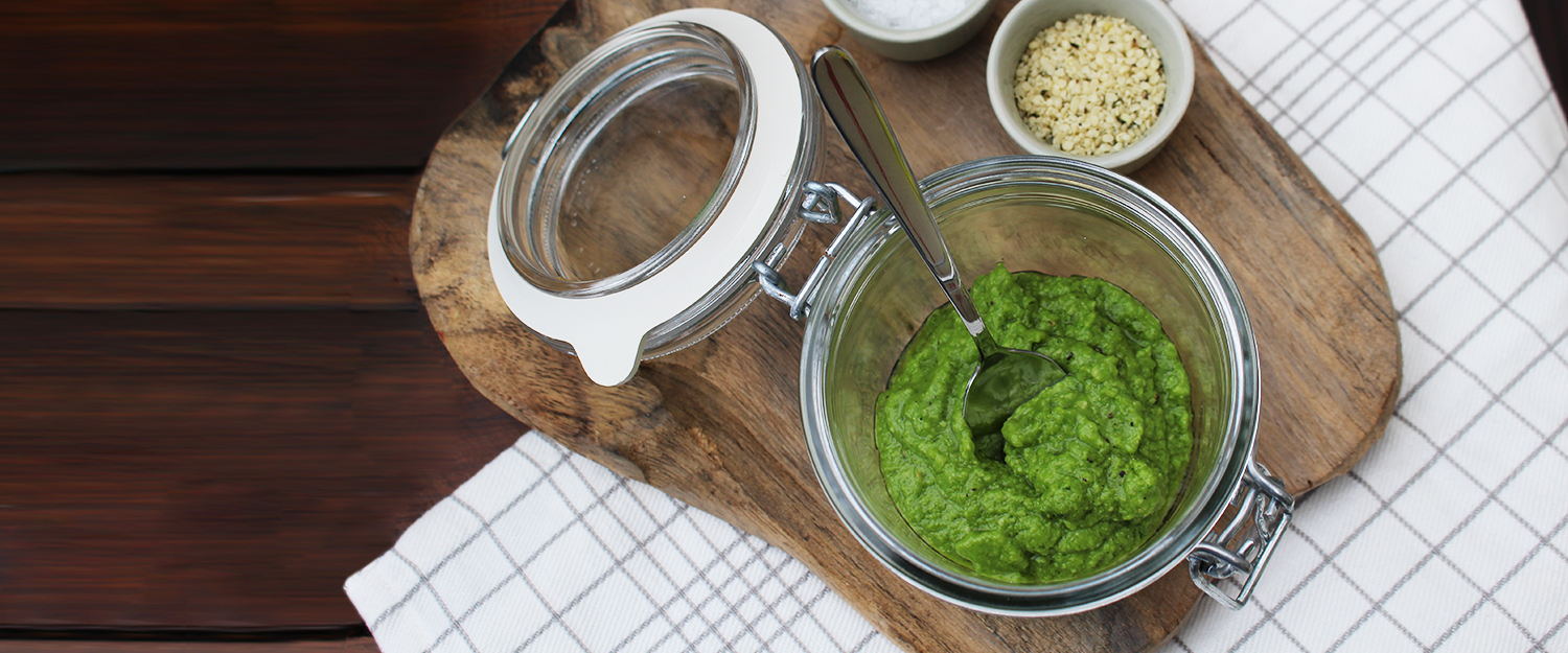 You are currently viewing Hemp oil pesto, vegan